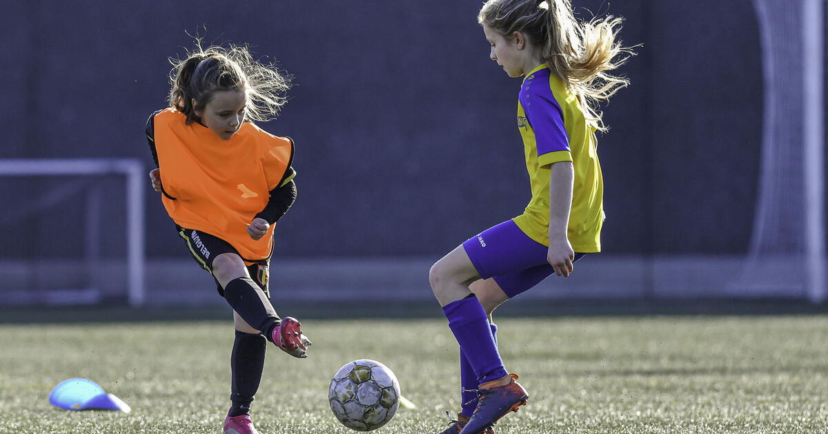 Voetbalschoenen meisjes best sale